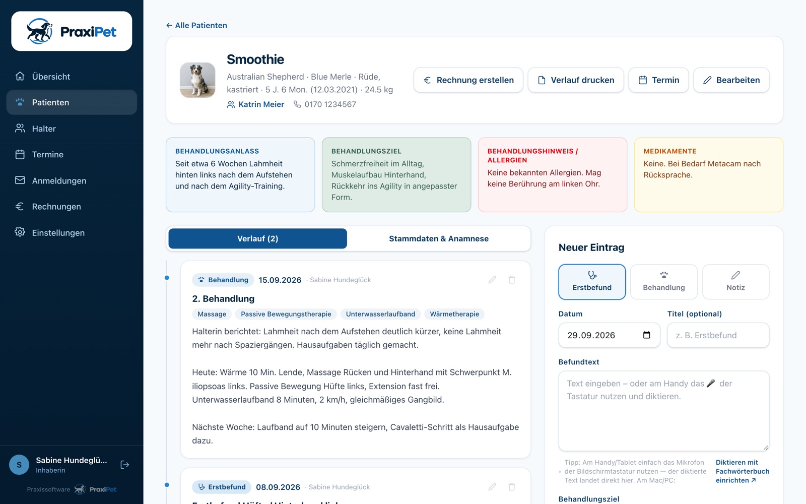 PraxiPet Patientenakte: Stammdaten, Behandlungsanlass, Verlauf und neuer Eintrag mit Diktierhinweis